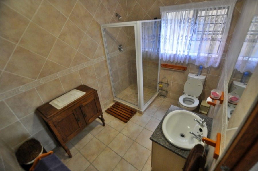 4 Bedroom Property for Sale in Fraaiuitsig Western Cape